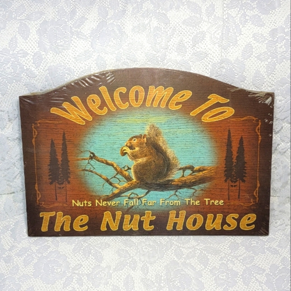 Welcome To The Nut House Wooden Wall Plaque Squirrel Rustic Cabin Country Decor